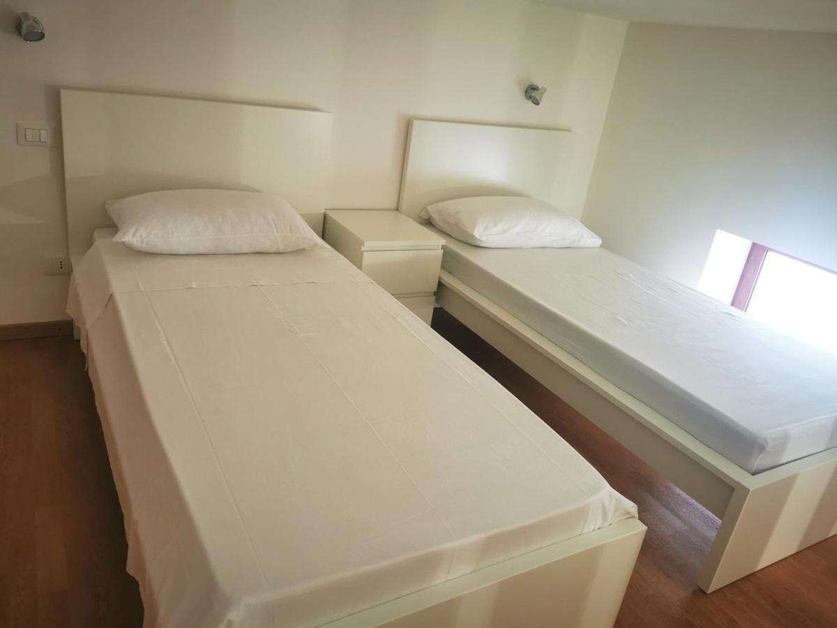 Guru House B&B Apartments Milazzo Buitenkant foto