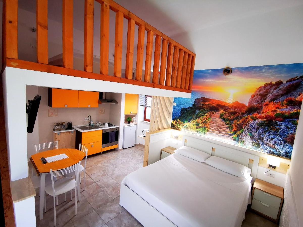 Guru House B&B Apartments Milazzo Buitenkant foto